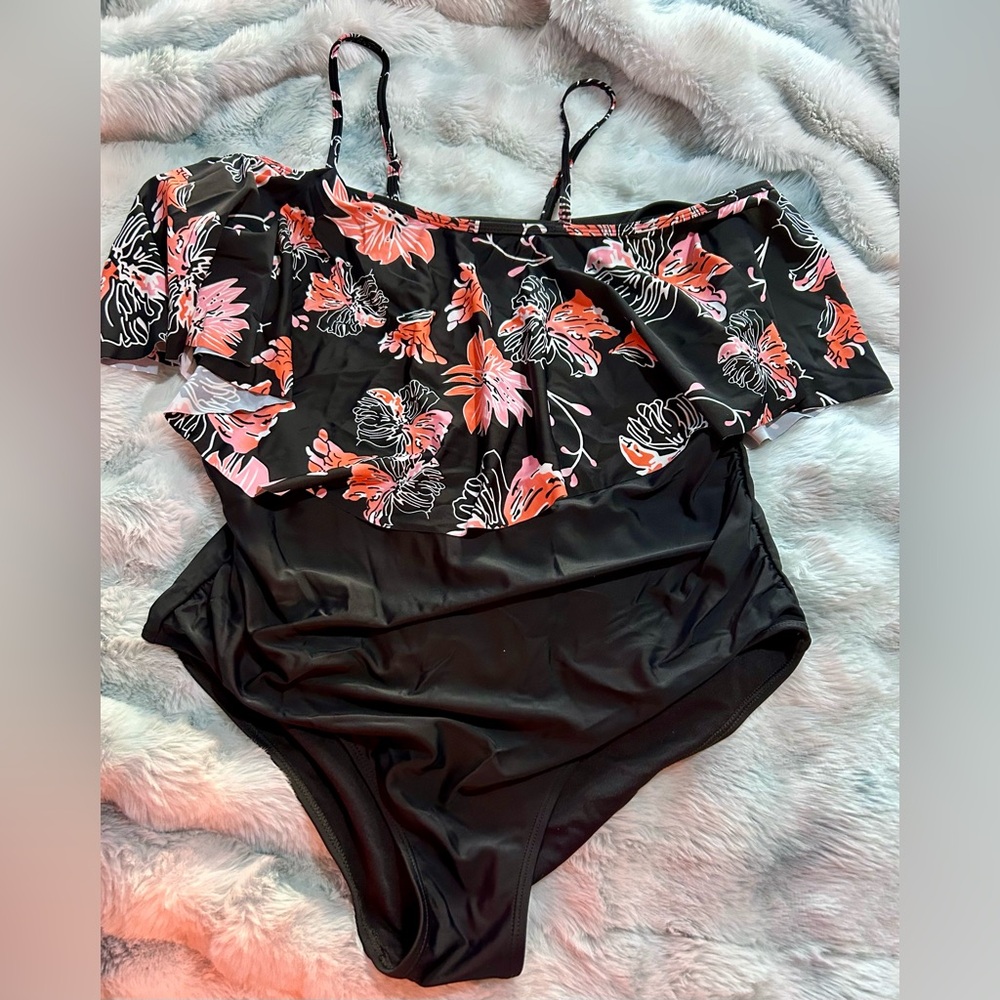 Black Floral Off-Shoulder One-Piece Swimsuit XL EUC - Picture 7 of 9